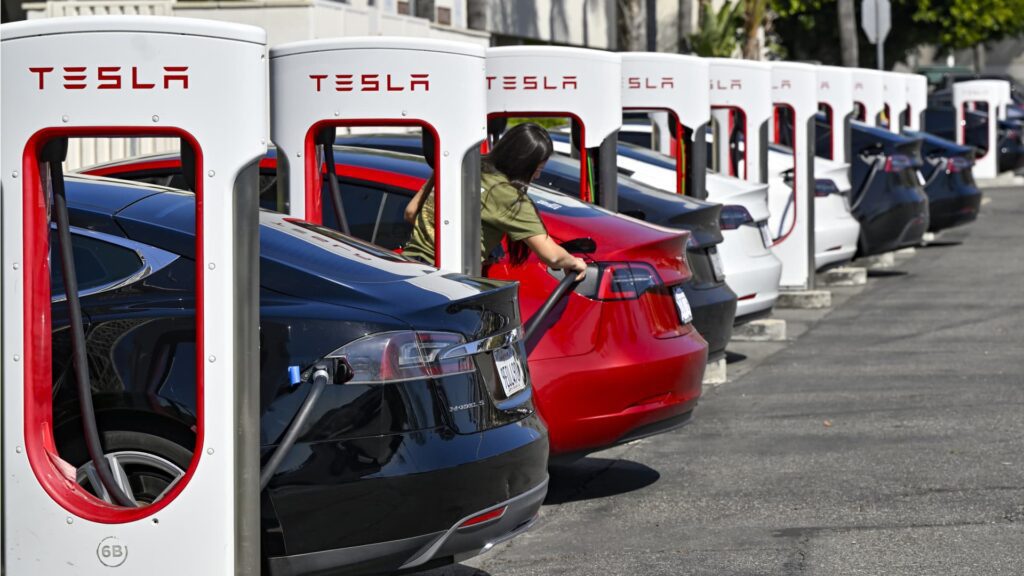 Experts Warn That The Declining Resale Value Of Electric Cars