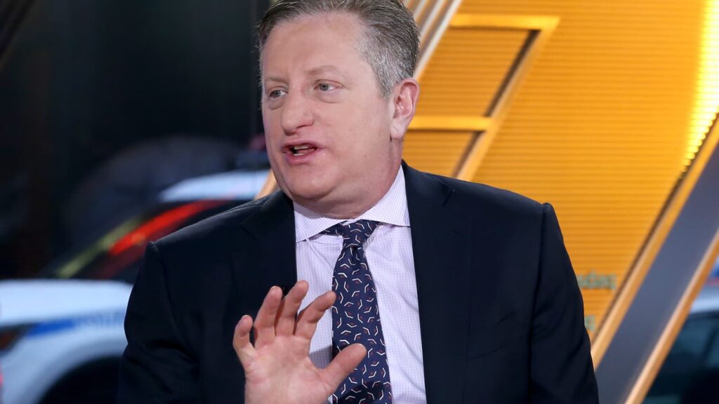 Steve Eisman Says The Fed Shouldn't Cut Interest Rates